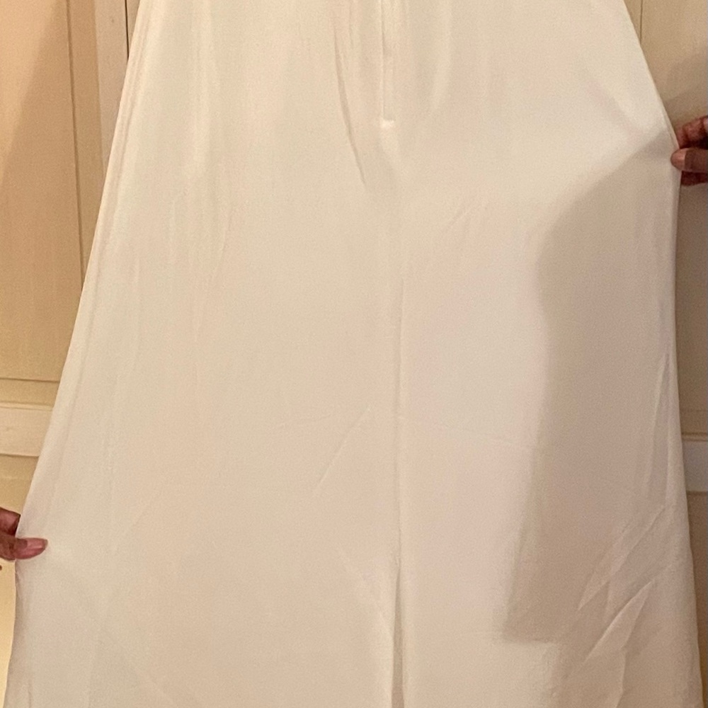 Ivory wedding dress